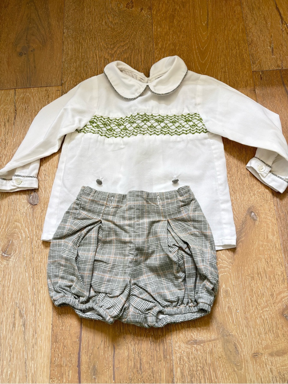 Pepa London Classic White Smocked Peter Pan Collar Top Green - boy 18m